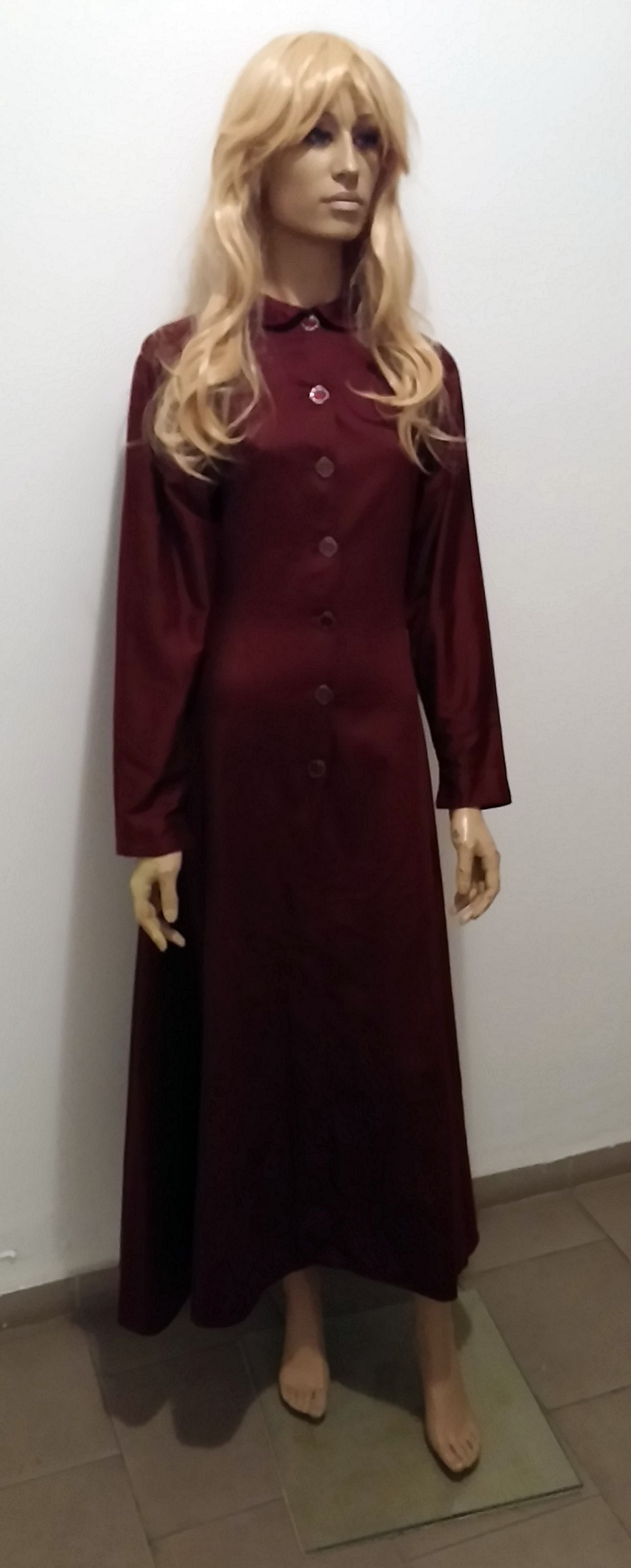 Dama in Veste Marrone